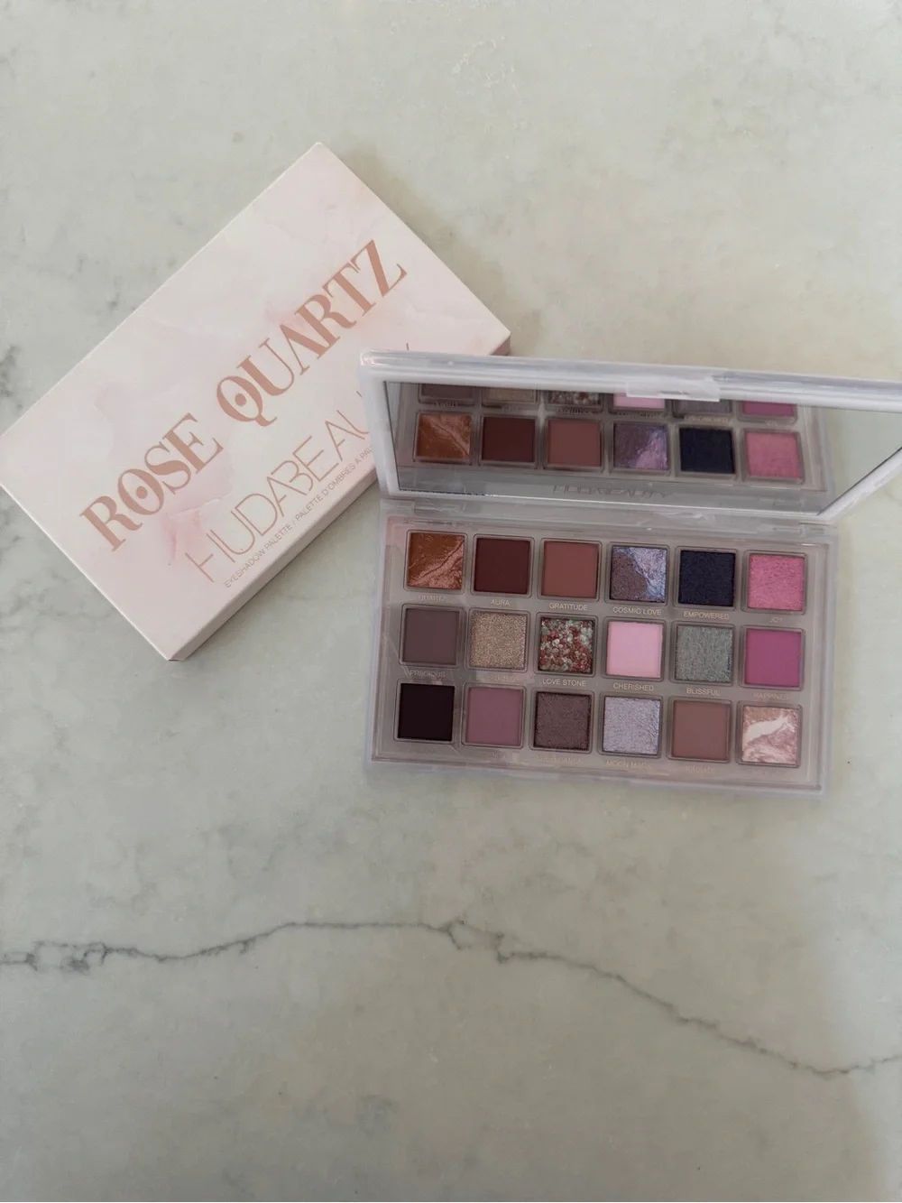 HUDA BEAUTY ROSE QUARTZ EYESHADOW PALETTE